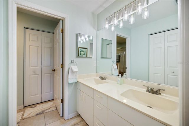 801 MONTROSE DRIVE 202, Venice, FL 34293