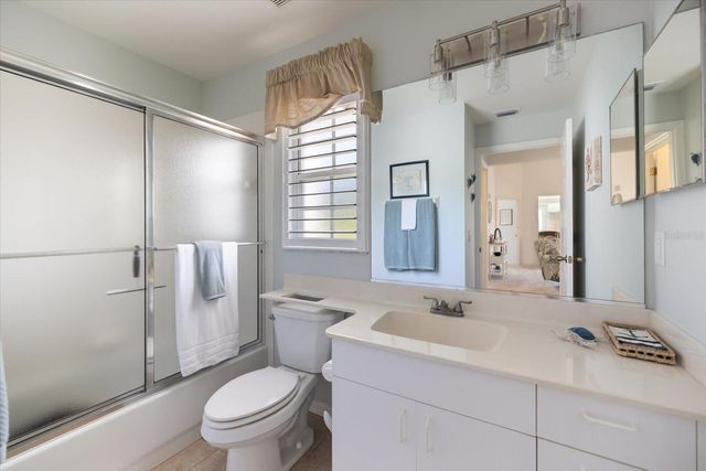 801 MONTROSE DRIVE 202, Venice, FL 34293
