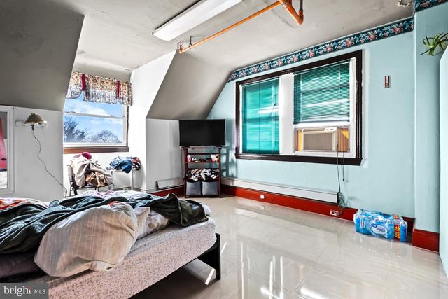 4820 PENN ST, Philadelphia, PA 19124