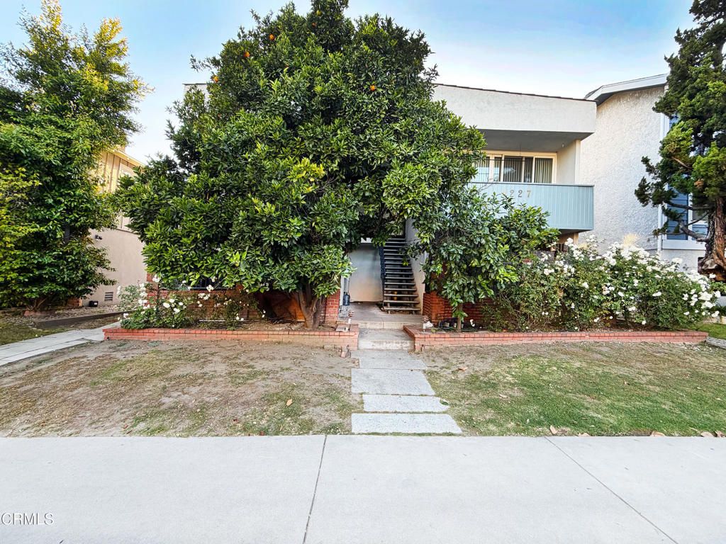 4227 Whitsett Avenue, Los Angeles, CA 91604 — photo 3
