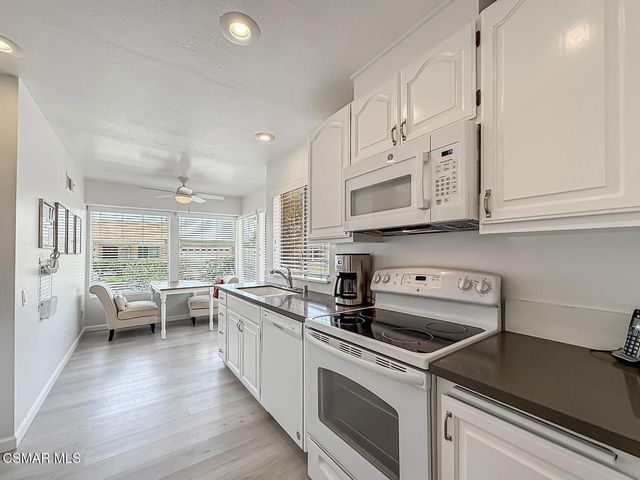 16150 Village 16 Drive, Camarillo, CA 93012