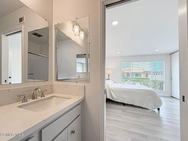 16150 Village 16 Drive, Camarillo, CA 93012