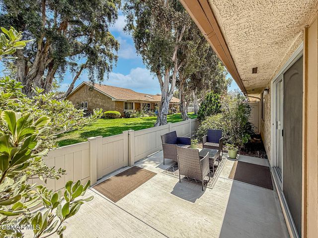 16150 Village 16 Drive, Camarillo, CA 93012