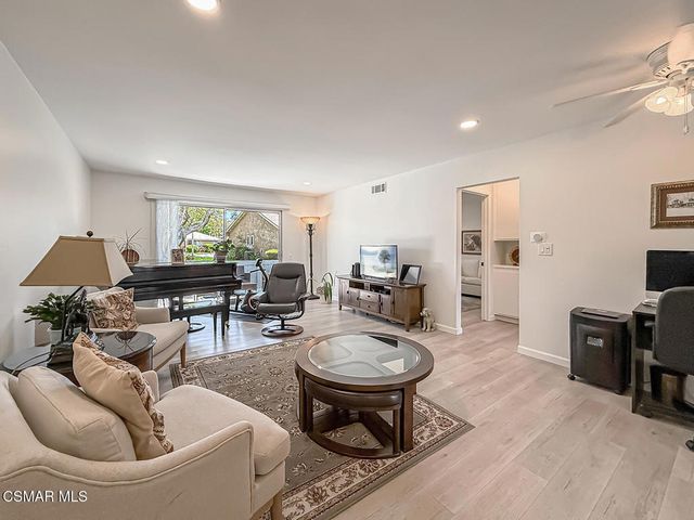 16150 Village 16 Drive, Camarillo, CA 93012