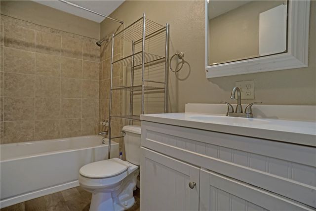 303 Hickory Street, Dardanelle, AR 72834