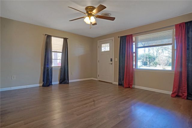 303 Hickory Street, Dardanelle, AR 72834