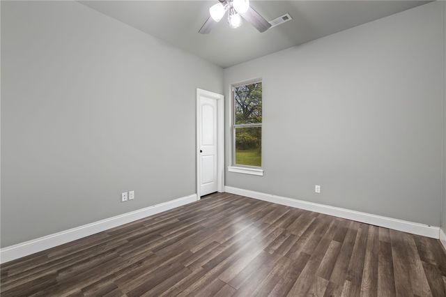 5642 E Huntsville Road, Fayetteville, AR 72701