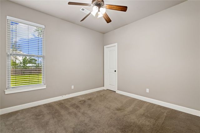 5642 E Huntsville Road, Fayetteville, AR 72701