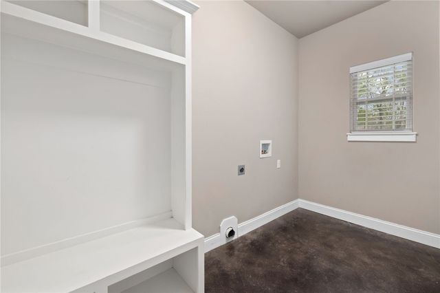 5642 E Huntsville Road, Fayetteville, AR 72701