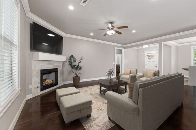5642 E Huntsville Road, Fayetteville, AR 72701