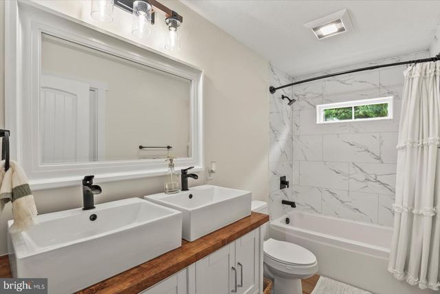 4340 LEE RD, Glenville, PA 17329