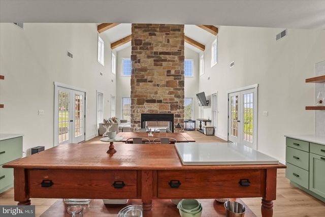 4340 LEE RD, Glenville, PA 17329