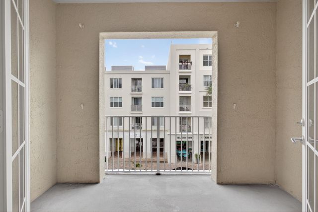 1203 Town Center Drive Drive 308, Jupiter, FL 33458