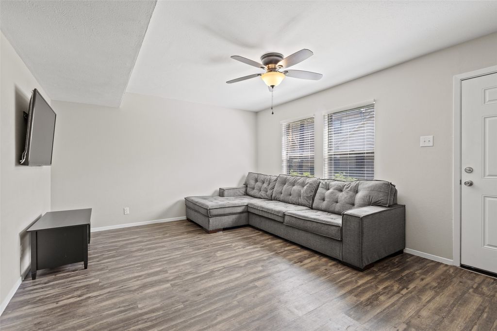 1905 W Morton Street 6, Denison, TX 75020