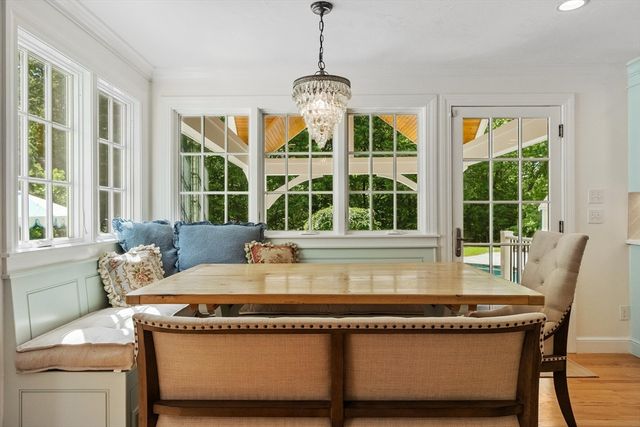 158 Kettle Hole Rd, Bolton, MA 01740