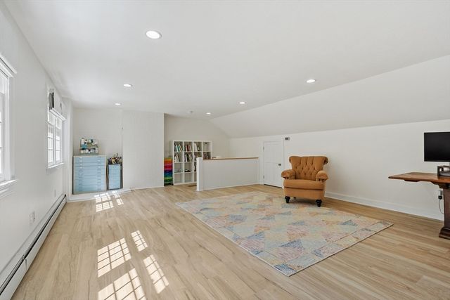 158 Kettle Hole Rd, Bolton, MA 01740