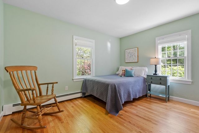 158 Kettle Hole Rd, Bolton, MA 01740