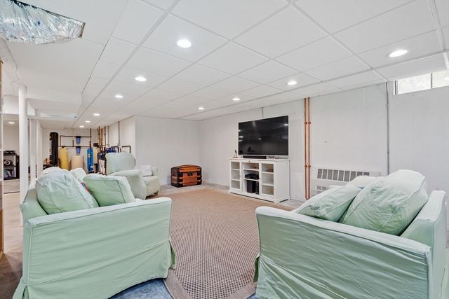 158 Kettle Hole Rd, Bolton, MA 01740