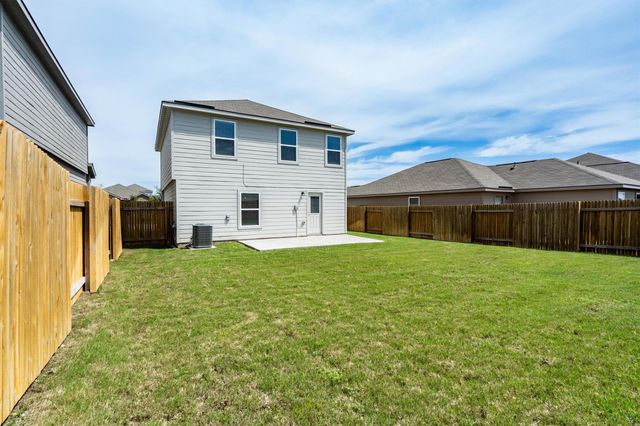 128 Maywood LN, Jarrell, TX 76537