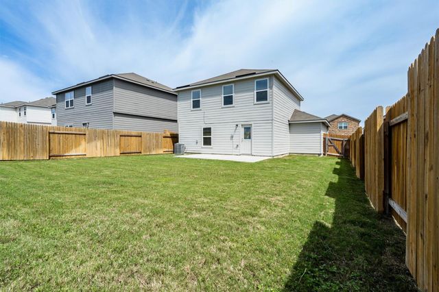 128 Maywood LN, Jarrell, TX 76537