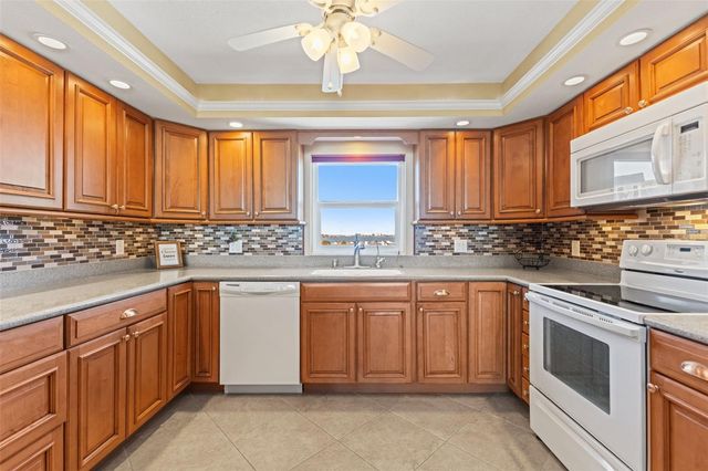 5130 BRITTANY DRIVE S 808, St Petersburg, FL 33715