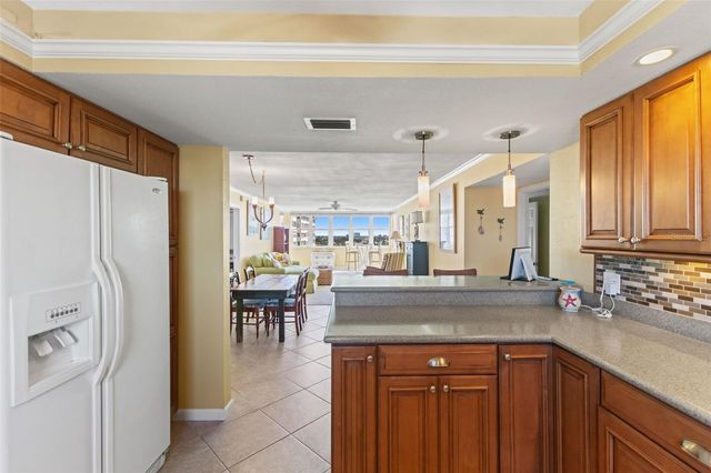 5130 BRITTANY DRIVE S 808, St Petersburg, FL 33715