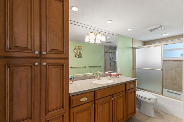 5130 BRITTANY DRIVE S 808, St Petersburg, FL 33715