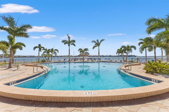 5130 BRITTANY DRIVE S 808, St Petersburg, FL 33715