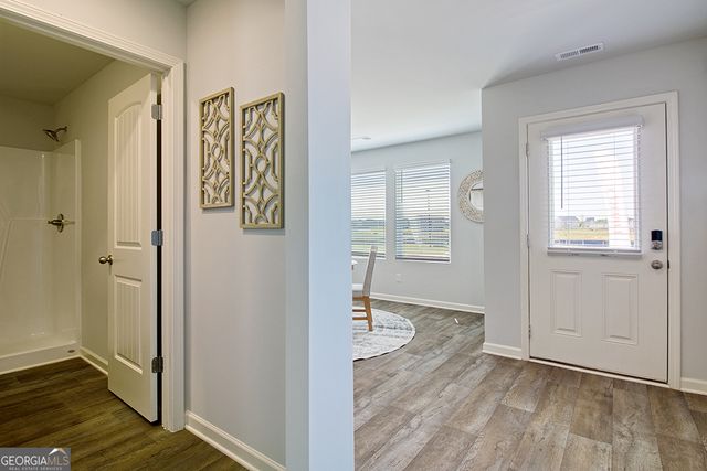 127 Garden Walk 98, West Point, GA 31833