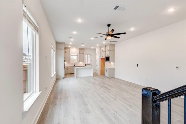 1703 Kit CIR, Austin, TX 78758