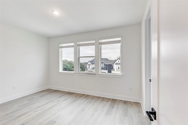 1703 Kit CIR, Austin, TX 78758