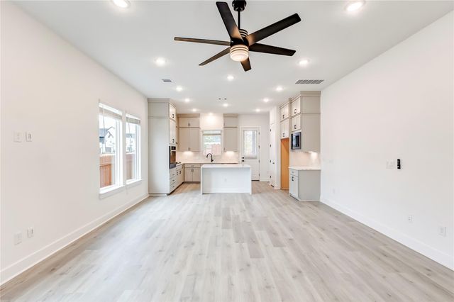 1703 Kit CIR, Austin, TX 78758