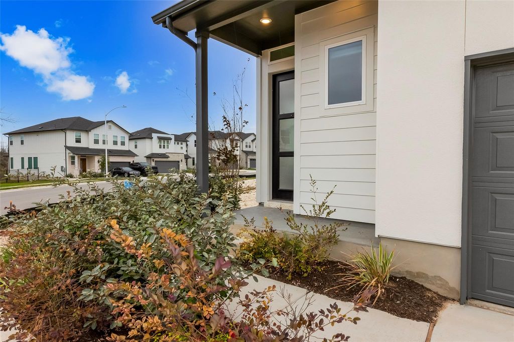 1703 Kit CIR, Austin, TX 78758