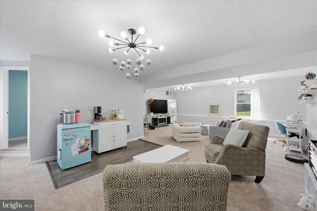 203 IVORY DR, Stephens City, VA 22655