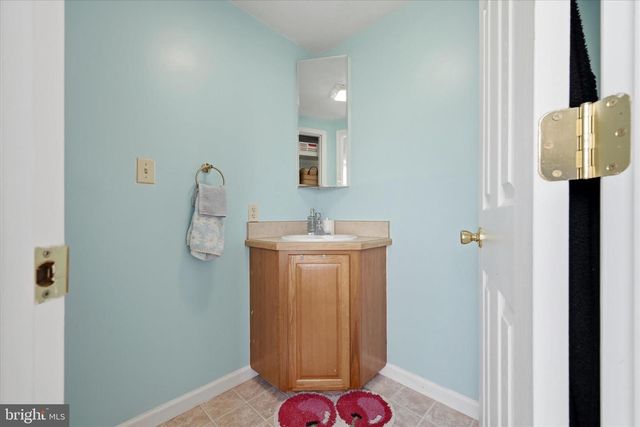 203 IVORY DR, Stephens City, VA 22655