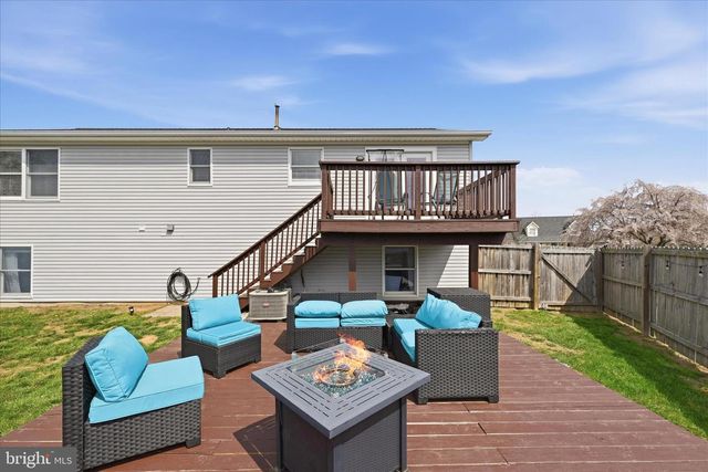 203 IVORY DR, Stephens City, VA 22655