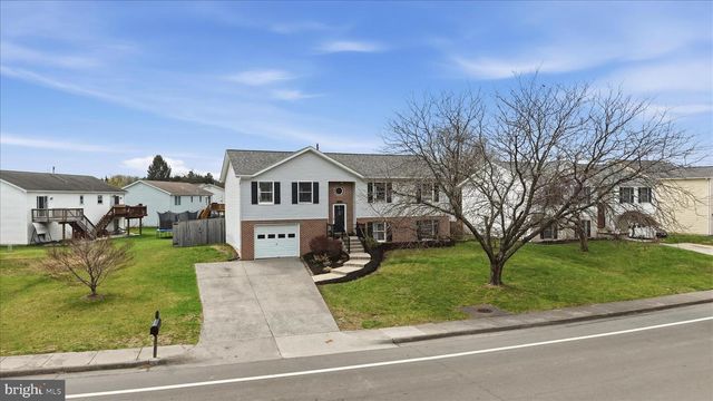 203 IVORY DR, Stephens City, VA 22655