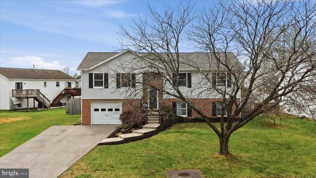 203 IVORY DR, Stephens City, VA 22655