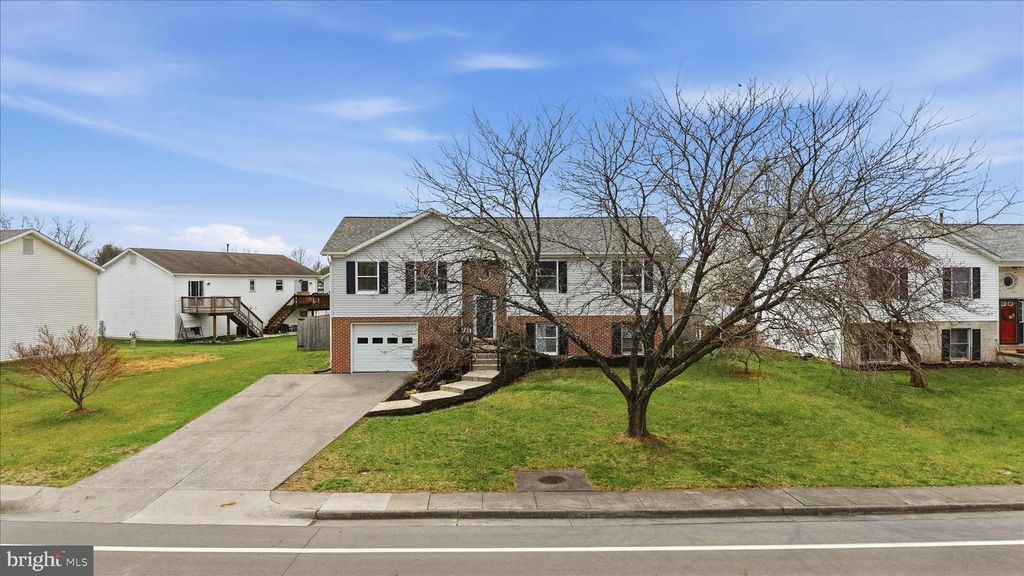 203 IVORY DR, Stephens City, VA 22655