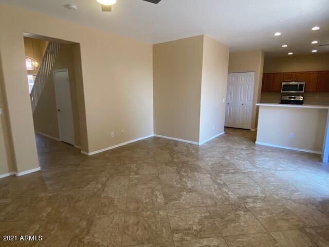 8927 E CRESCENT Avenue, Mesa, AZ 85208