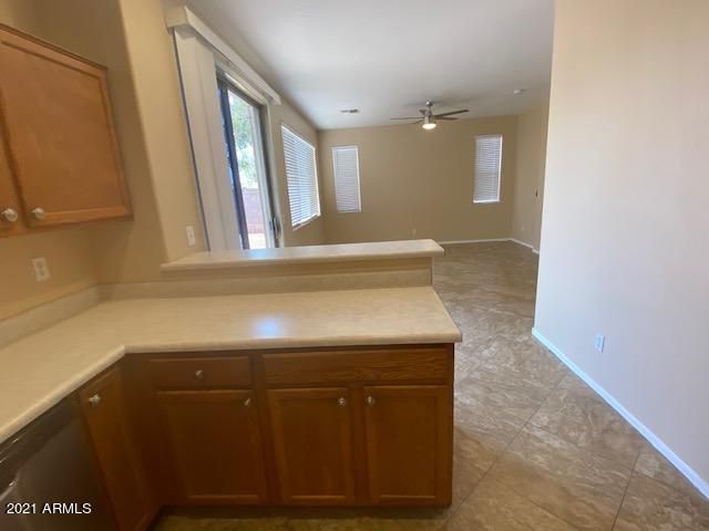 8927 E CRESCENT Avenue, Mesa, AZ 85208