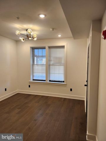219 W QUEEN LN, Philadelphia, PA 19144