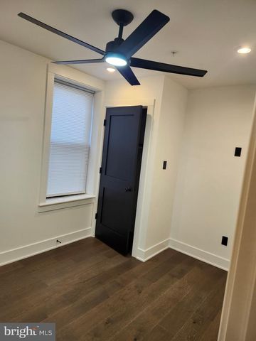 219 W QUEEN LN, Philadelphia, PA 19144