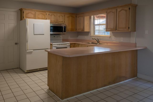 12 Cobblestone West, Houma, LA 70360