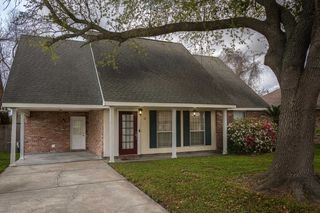 12 Cobblestone West, Houma, LA 70360