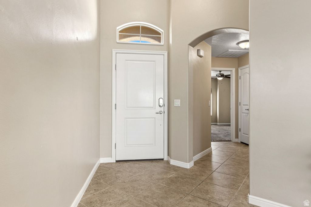 Image 3 of property listing at 1356 W COUNTRY CLUB DR, St. George, UT 84790