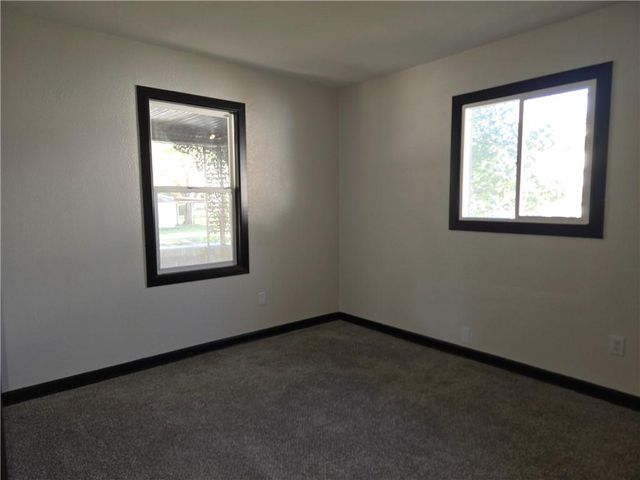 806 W 2nd Street, Pittsburg, KS 66762