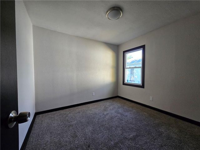 806 W 2nd Street, Pittsburg, KS 66762