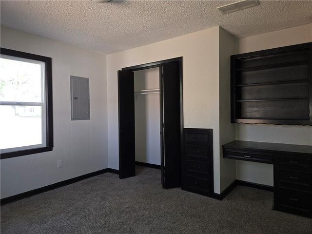 806 W 2nd Street, Pittsburg, KS 66762