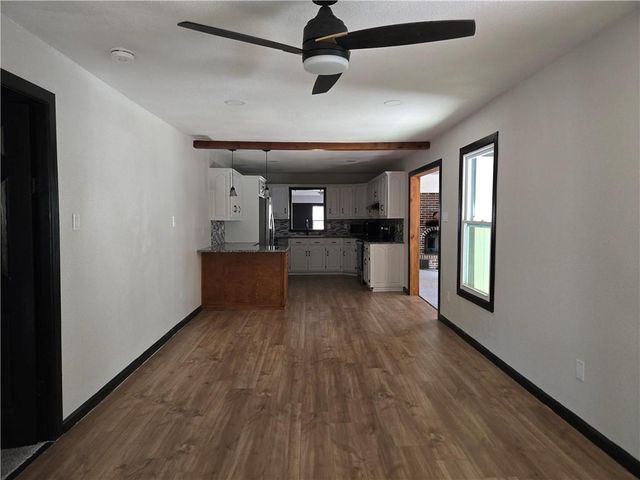 806 W 2nd Street, Pittsburg, KS 66762